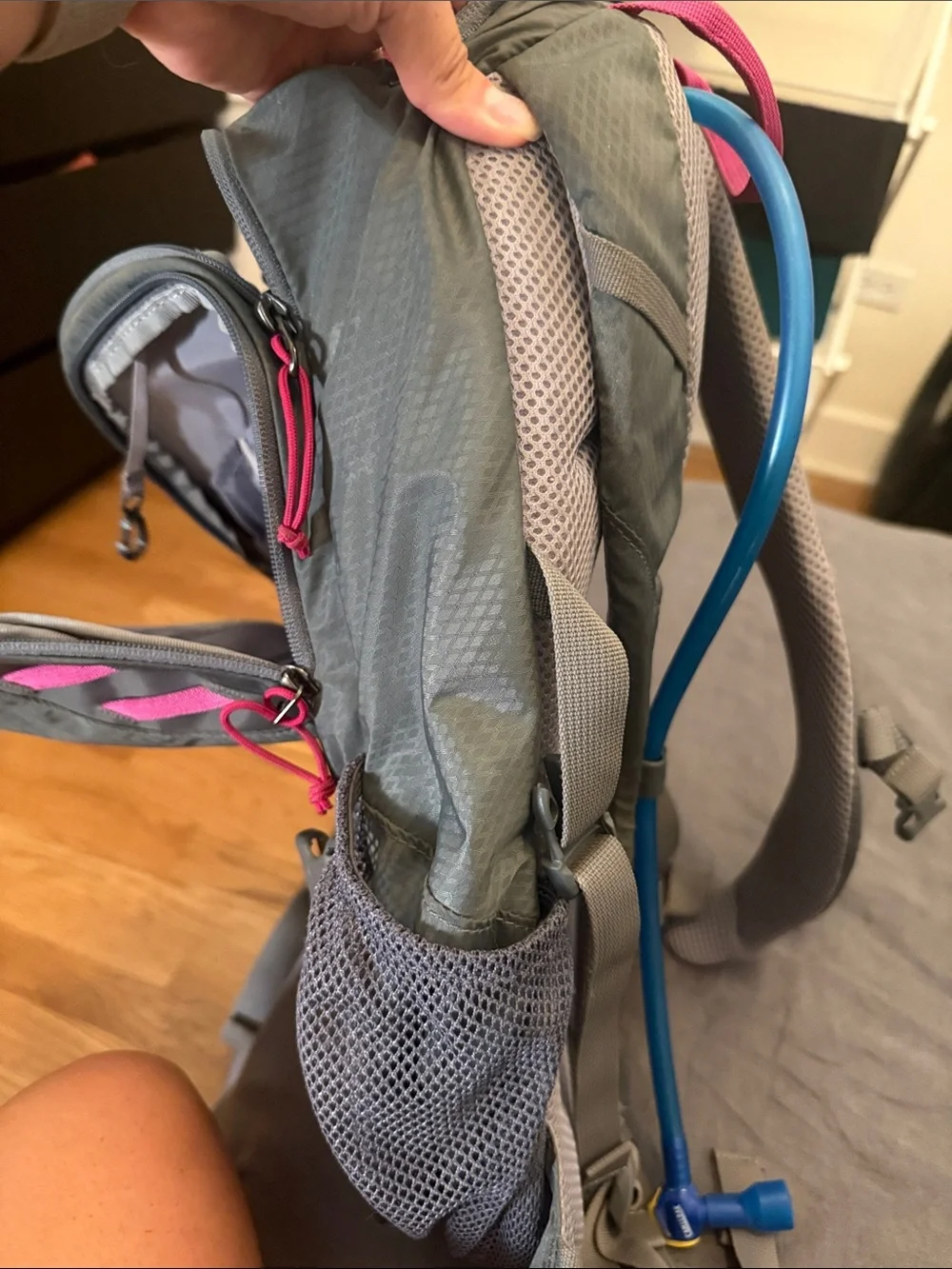 CamelBak Daystar 18 Gray Backpack with Pink Accents